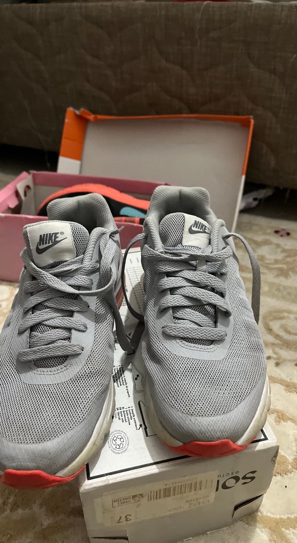 Gri Nike Spor Kadın Sneakers - Görsel 2