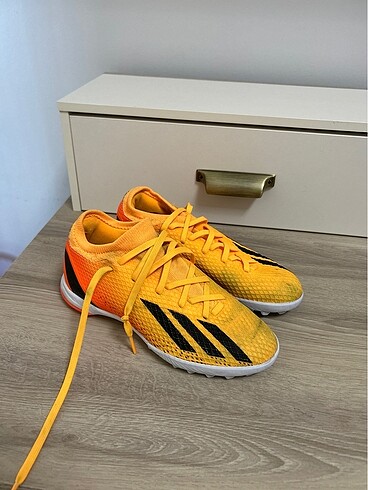 Adidas marka krampon
