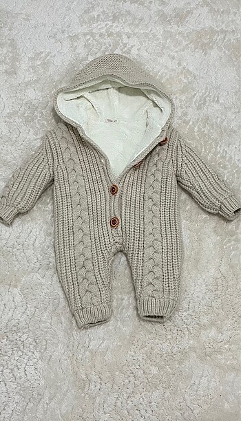 Baby Mio Saç Örgü Yün Tulum