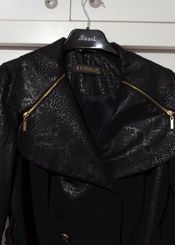 Siyah Deri görünümlü Yılan Desenli Uzun Trençkot pardesü - Görsel 2