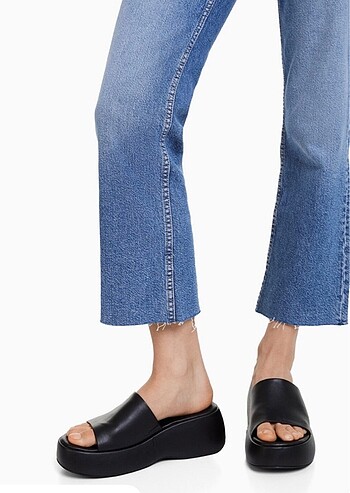 32 Beden mavi Renk BERSHKA crop fit palazzo jean