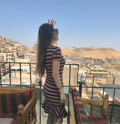 m Beden Çizgili kısa elbise