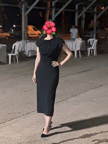 Taşlı elbise