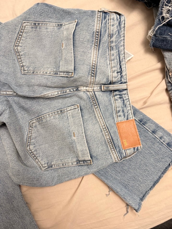 Zara Gri Düğmeli Rahat Kesim Kadın Jean - Görsel 3