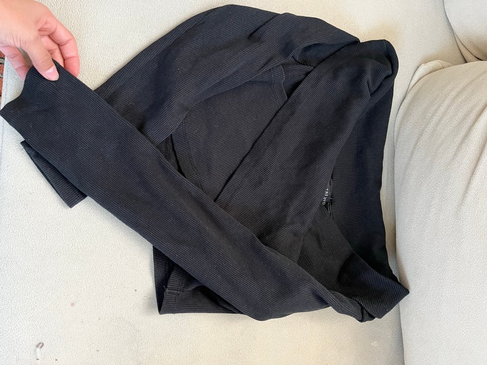 Kemerli Siyah V Yaka Kadın Bluz - Görsel 2