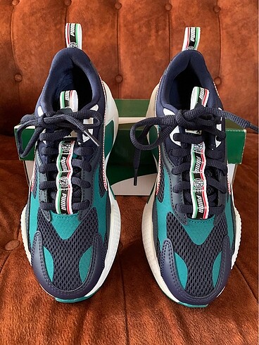 38,5 Beden Puma spor ayakkabı