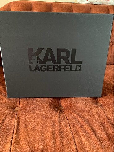 38 Beden beyaz Renk KARL LAGERFELD