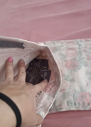 Düğmeli Bej Desenli Kadın Pantolon - Görsel 4