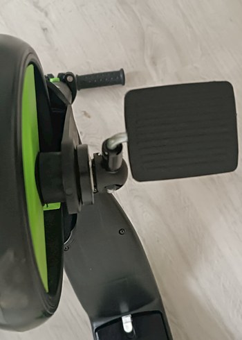 Çocuklar için yeşil renkli scooter - Görsel 4