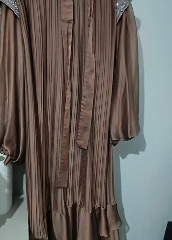 Bej Uzun Pilili Kadın Elbise - Görsel 2