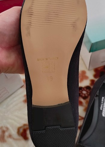 Tokalı Siyah Yılan Desenli Kadın Topuklu Babet - Görsel 4