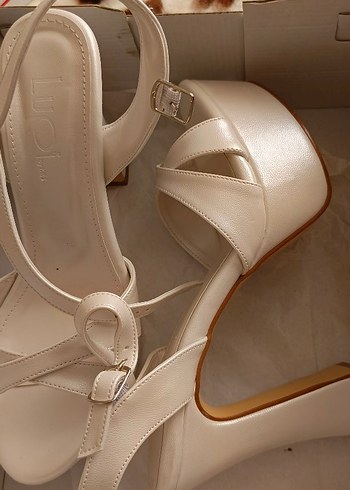 Beyaz Deri Platform Topuklu Kadın Abiye Ayakkabı - Görsel 3