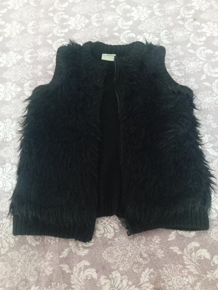 Siyah Kürklü kız çocuk Yelek - Görsel 3