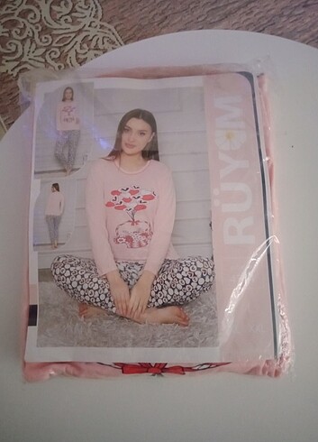 Kadın pijama takımı 