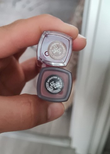 Avon Parlak Pembe Dudak Parlatıcısı - Görsel 3