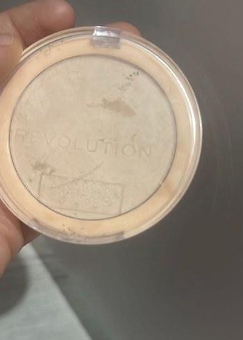 Bej Pudra - Revolution - Görsel 4