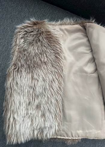 Bohem Tarz Bej Kürk Detaylı çocuk Yelek - Görsel 4