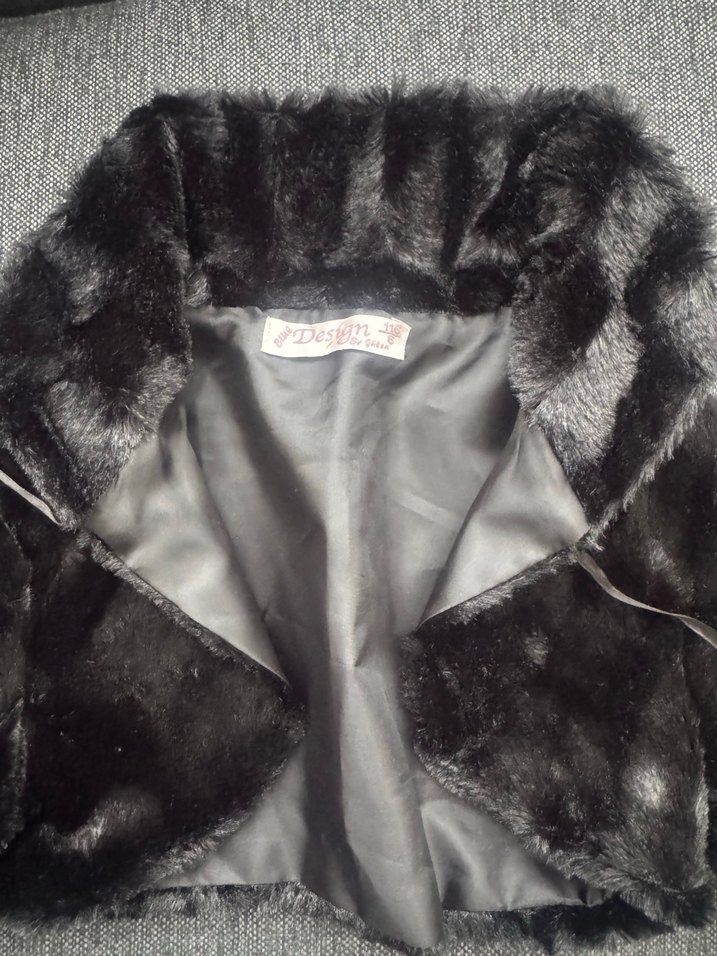 Siyah Kürk Detaylı Midi çocuk Ceket - Görsel 2