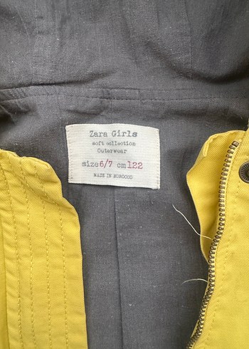 Sarı Kapüşonlu kız çocuk Yağmurluk 6-7 yaş - Görsel 3