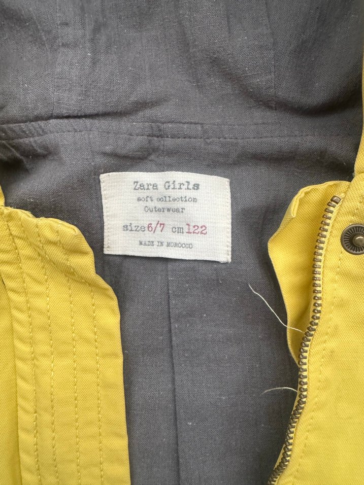 Sarı Kapüşonlu kız çocuk Yağmurluk 6-7 yaş - Görsel 3