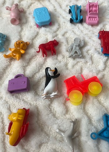 Mor Renkli Aksiyon Figürü - Görsel 5