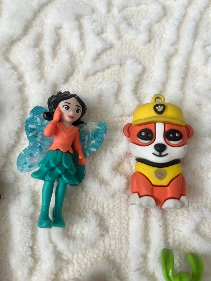 Mor Renkli Aksiyon Figürü - Görsel 2