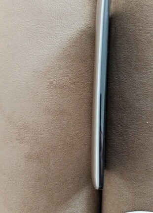 Cep telefonu lg g4 beat 8 gb depolama alanı var