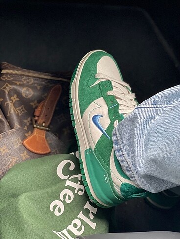 40 Beden nike dunk low disrupt malachite