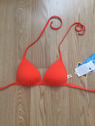 Dolgulu üçgen bikini