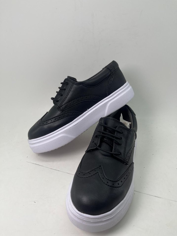 Siyah Cilt Klasik Çocuk Ayakkabısı - Görsel 2