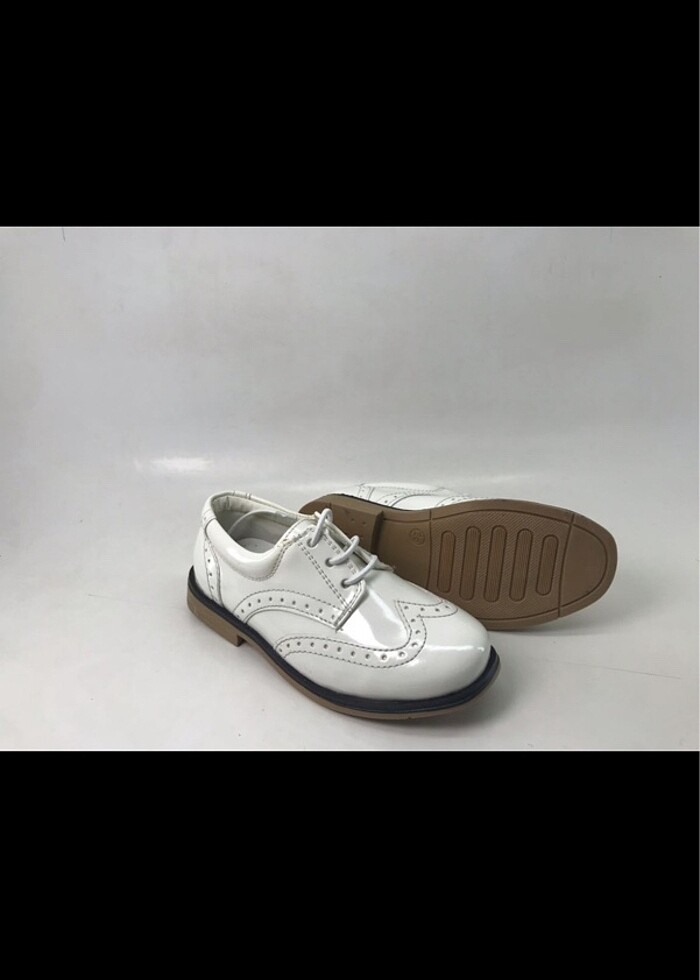 Beyaz Rugan Klasik Bebek Ayakkabısı - Görsel 2