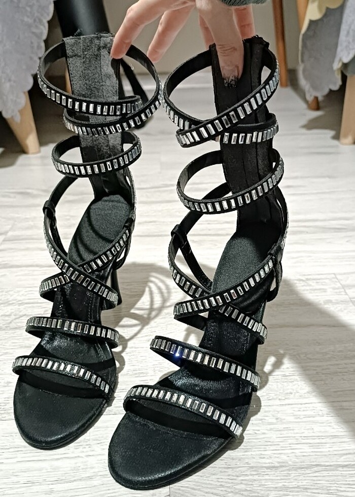 Taşlı İnce Topuklu Sandalet Ayakkabı 9 cm - Görsel 2