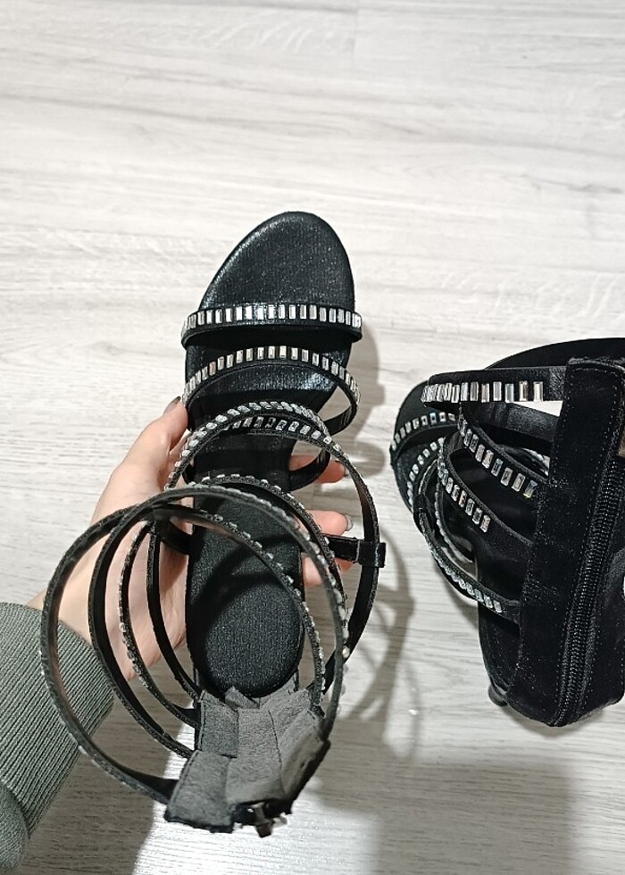 Taşlı İnce Topuklu Sandalet Ayakkabı 9 cm - Görsel 4