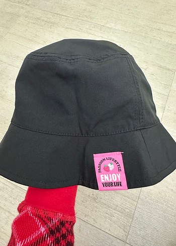 Pembe Çilek Desenli Çocuk Şapkası - Görsel 2