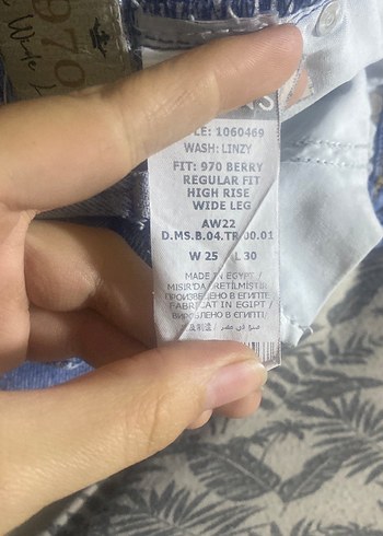 Kadın Mavi Geniş Kesim Midi Jean 32 bedene tekabül eder - Görsel 5