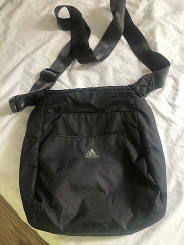 Adidas orjinal çanta
