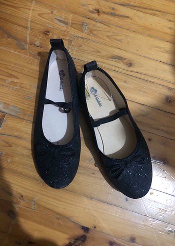 Simli Siyah Fiyonk Detaylı Babet - Görsel 2