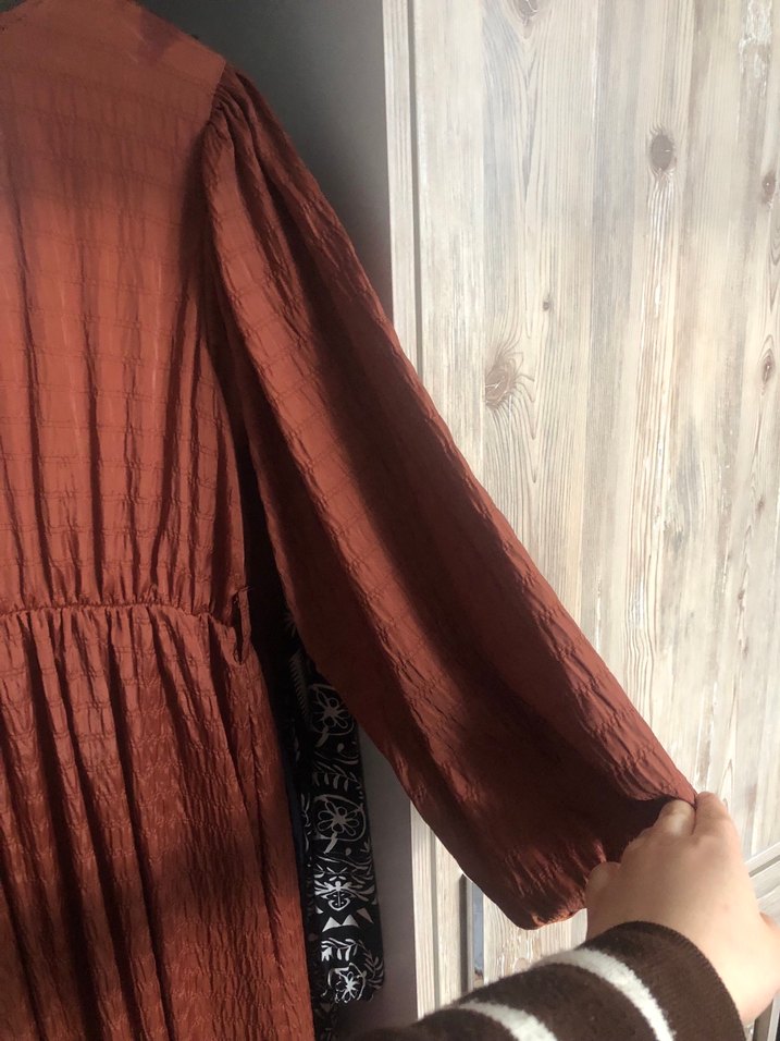 Kahverengi Balon Kol Sıfır elbis e - Görsel 2