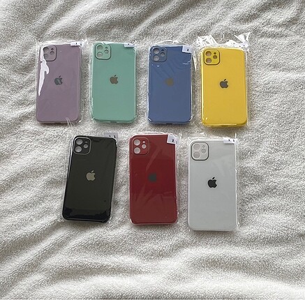 İphone 11 cam kılıf 2 adet siyah ve beyaz gönderilecektir