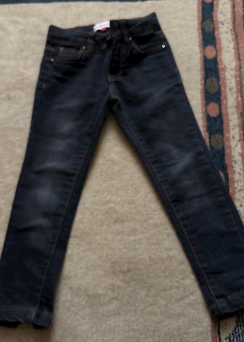 Kız Çocuk Koyu Renkli Fit Kesim Denim Pantolon