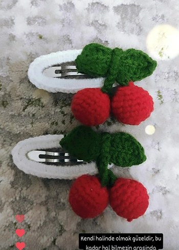 Renkli Örgü Kirazlı Çocuk Toka