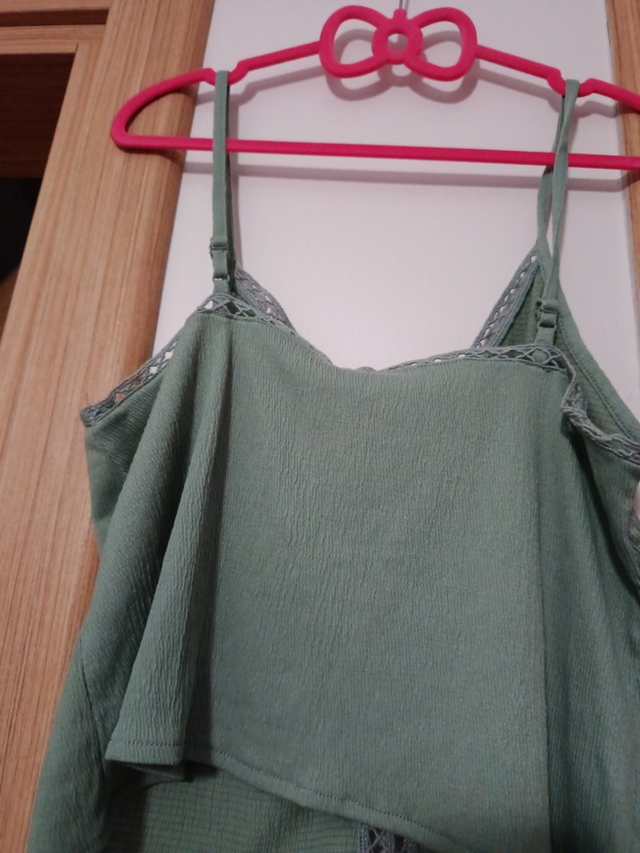 Yeşil Dantel Detaylı V Yaka Kadın Atlet - Görsel 4