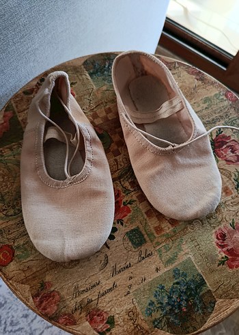 Bej Süet Kız Çocuk Bale Ayakkabısı - Görsel 2