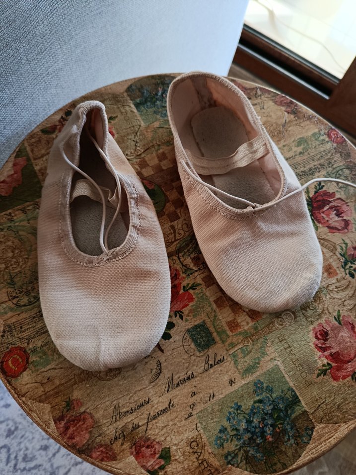 Bej Süet Kız Çocuk Bale Ayakkabısı - Görsel 2