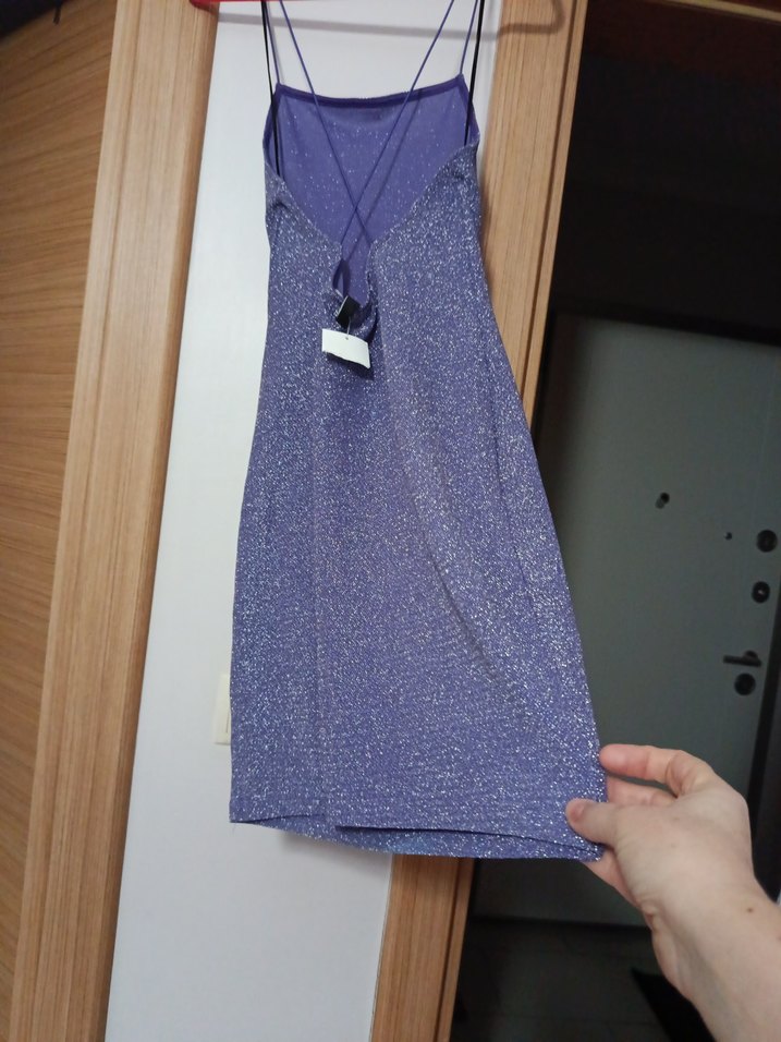 İnce Askılı Parlak Midi Elbise - Görsel 3