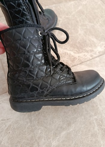 Kız çocuk siyah bot - Görsel 2