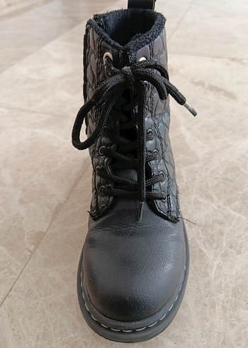 Kız çocuk siyah bot - Görsel 5