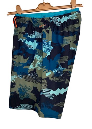 Erkek Kamuflaj Desenli Kemerli Şort - Görsel 2