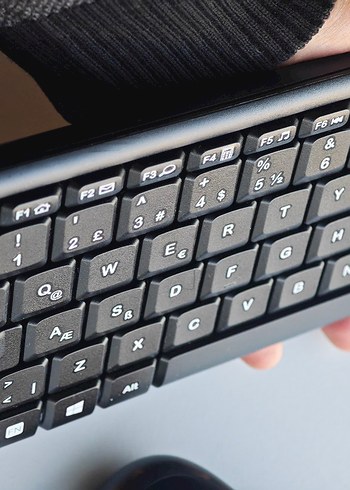 Logitech Kablosuz Klavye ve Fare Seti - Görsel 2