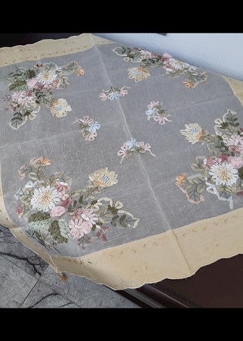 Nakışlı Bej Gri Masa Örtüsü - Görsel 2